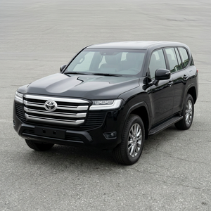 Negro para L Cruiser SUV Usado, Faros LED, Volante a la Izquierda, Transmisión Automática, 7 Asientos, Interior de Cuero, 2023 Euro VI - Product Image 1
