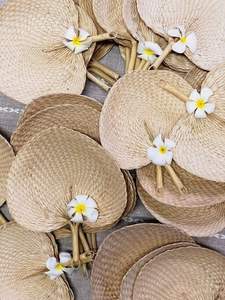 El mejor abanico de mano de bambú orgánico 99 GD Arte popular Artesanía decorativa Modelo de arte popular Patrón hecho a mano de 99 GD - Product Image 6