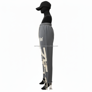 Lujo 320 GSM Heavy Fleece Mujer Jogger Pantalones Tela transpirable con detalle de parche de corte texturizado y bordado de logotipo personalizado - Product Image 5