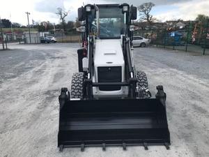 Mini retroexcavadora usada de ahorro de energía Hidromek 4 Ton 62T HMK Cargador frontal de transmisión para trabajos de construcción - Product Image 5