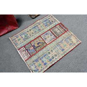 Alfombra Turca Vintage Pequeña de 2.6x2.7 pies, Alfombra Azul del Suroeste de Estados Unidos de Lana - Product Image 2