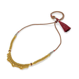 Kshirja Gold Thushi, Joyería Cultural Coleccionable - Product Image 3