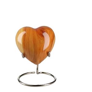 Lujosas urnas para mascotas de recuerdo de corazón de latón, proveedor mayorista de urnas de cremación en forma de corazón de latón con precios razonables 2024 - Product Image 2