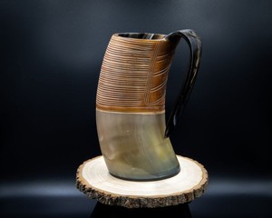 Venta al por mayor personalizable cuerno de búfalo vaso de cerámica mejor calidad estilo Ins decoración del hogar cuerno natural taza para beber de tamaño personalizado - Product Image 4