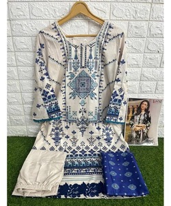 Whitecolor ชุดปาร์ตี้สั้นวินเทจสำหรับสุภาพสตรีสไตล์ปากีสถาน - Product Image 1