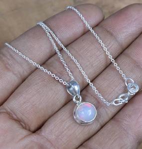 Pendentif chaîne à maillons en argent sterling avec opale éthiopienne naturelle sertie, cadeau de mariage vintage pour les amateurs de bijoux de mode - Product Image 5