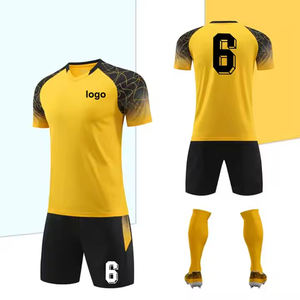 Camisetas de fútbol personalizadas de poliéster para niñas, camisetas de fútbol transpirables por sublimación OEM para jugadores jóvenes, UNIFORMES DE EQUIPO ligeros - Product Image 3
