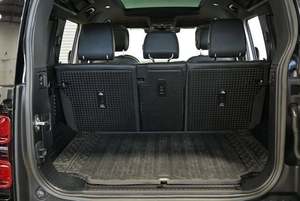 Land Rover Defender 110 X-Dynamic SE 2023 Usado en Excelentes Condiciones - Product Image 6