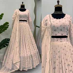 Lehengha Choli Moderne avec Fil de Travail Foxtrot Gorgette et Séquence 9mm Tissu Élégant Faux Soie - Product Image 1