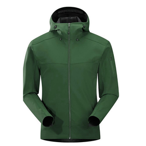 Venta al por mayor impermeable chaqueta de senderismo logotipo personalizado suave Shell con capucha de invierno cortavientos de los hombres chaqueta al aire libre - Product Image 6