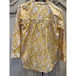 Blusa de Popelina Formal para Mujer con Estampado Floral Hecho a Mano y Bordado, Cuello Asimétrico, Campo de Oro, Talla XL - Product Image 5