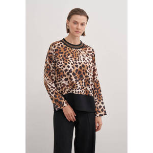 Blusa de punto con estampado de leopardo marrón para mujer, moda coreana, top informal de media manga - Product Image 2