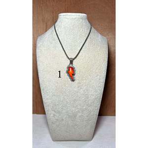Colgante Navajo hecho a mano de ostra espinosa y plata de ley con engaste de bisel, oro rosa y platino, amuleto religioso con patrón numérico - Product Image 6