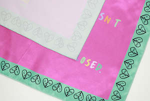 Bandana en soie personnalisé avec logo imprimé, foulard en satin, foulard pour cheveux en soie, bandana - Product Image 2