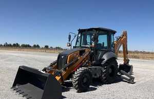 Mini-chargeur 4x4 770FX 2024 avec moteur diesel et pompe hydraulique Eaton 74 CV Garantie 3 ans - Product Image 4