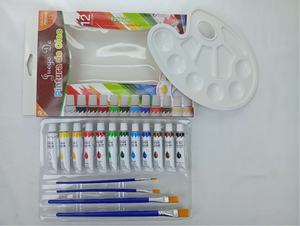 Ensemble de peinture à l'aquarelle de 17 pièces avec 12 peintures lavables non toxiques, 4 pinceaux et 1 palette - Product Image 6