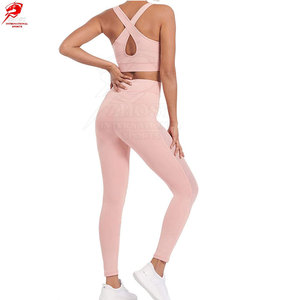 Ensemble de sport pour femmes en gros : Leggings et brassière de sport ultra-extensibles, parfaits pour la gym - Product Image 3