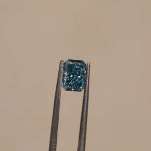 1,75 CT Radiant Cut Lab Grown Diamond / Fancy Blue Color Filled Lab Created Diamond Piedra suelta para la fabricación de joyas exquisitas. - Product Image 1
