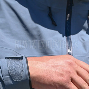 Vente en gros de veste de pêche en polyester pour hommes avec logo personnalisé veste de pêche imperméable pour hommes à usage extérieur - Product Image 5