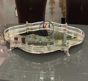 ถาดทองเหลืองทำด้วยมือหรูหราสำหรับเทศกาลรอมฎอนพิมพ์ลายนูนไม่เหมือนใครปรับขนาดได้ - Product Image 1