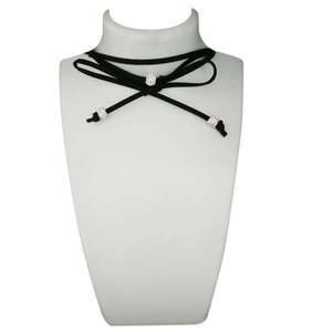 Jeweljunk Trendy Vintage Collier ras du cou en dentelle noire Plaqué or en alliage de zinc avec diamant et perle Cadeau - Product Image 1