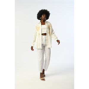 Chemise oversize pour femme en lin 100% de couleur écru, collection de motifs brodés - Product Image 2