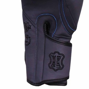 ถุงมือชกมวยแบบมืออาชีพสั่งทำพิเศษ คุณภาพพรีเมียม หนังแท้ สำหรับใช้ในชีวิตประจำวัน ฝึกซ้อม และชกมวย พร้อมคุณสมบัติกันน้ำ - Product Image 6