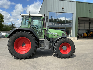 Tracteur agricole Fendt 716 Vario 4WD, diesel vert, 140 CV, transmission par engrenages, équipement agricole haute productivité - Product Image 4