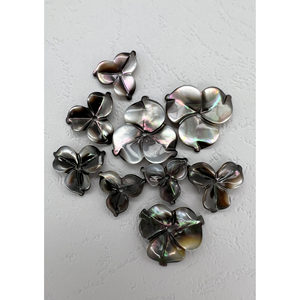 Cuentas Sueltas de Concha Negra MOP - Forma de Flor - Product Image 6