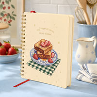 Carnet de recettes LABON personnalisé pour French Toast, couverture rigide crème, impression 4 couleurs, sirop, fraises, motif floral bleu, reliure spirale dorée