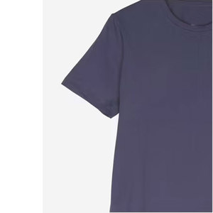 Venta al por mayor de ropa deportiva personalizada cuello redondo ligero camiseta bambú algodón camisetas hombres Vintage Camiseta ajustada camisetas hombres - Product Image 6