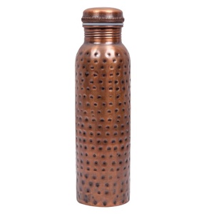 Botella de agua de cobre martillado con logotipo personalizado, recipiente de plástico para beber directamente de alta calidad hecho a mano para actividades al aire libre, excursiones - Product Image 1