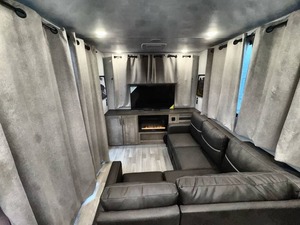 FOURNISSEUR DE NOUVELLES REMORQUES DE CAMPING SUNROOM 31 KEYSTONE SPRING DALE 2026 À VENDRE - Product Image 3
