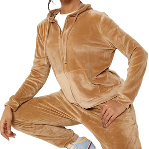 Ensembles de survêtement deux pièces en velours à fermeture éclair complète pour femmes personnalisées de haute qualité Logo imprimé Fitness survêtements de sport grande taille en polaire - Product Image 3