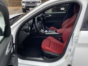 รถมือสอง พวงมาลัยซ้าย/ขวา ปี 2024 อัลฟ่า โรเมโอ จูเลีย เวโลเช่ ขับเคลื่อนสี่ล้อ - Product Image 4