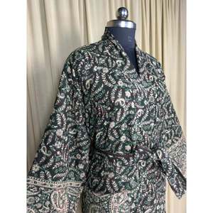Cárdigan tipo bata de lana de yak para mujer, verde, con estampado paisley, cálido y cómodo para el invierno, con bolsillos originales, tejido ODM. - Product Image 5