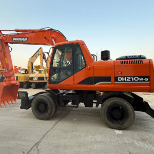 Excavadora de Orugas Usada Doosan DH210W-7, 20 Toneladas, Modelo 2023, 90% Nueva, Componentes Principales Certificados: Motor, Engranaje, Rodamiento, Precio Bajo - Product Image 1