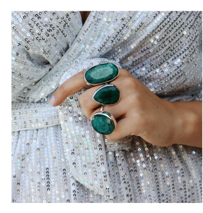 Bague en pierres précieuses émeraude taille ovale 925 monture en argent sterling avec bague à la mode plaquée argent pour cadeau de mariage ou fêtes - Product Image 2