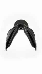 อานม้าสำหรับการขี่แบบอังกฤษของ Real International Saddlery ทำจากหนังวัวแท้ นุ่มสบาย ดีไซน์แบบ Close Contact เหมาะสำหรับการกระโดดและแข่งขัน สามารถปรับแต่งได้ - Product Image 2