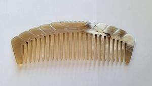 OPTIMIZACIÓN DE COLORES CUERNO BUFFALO PEINES AL POR MAYOR Peines de cuerno antiestáticos naturales para regalos de vacaciones por Artesanías de media luna - Product Image 4