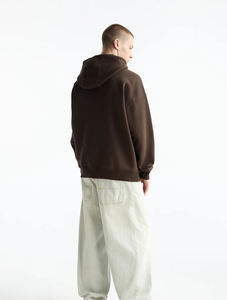 Sweat à capuche oversize marron pour homme, coupe décontractée, en molleton doux, style décontracté, parfait pour le quotidien et le confort - Product Image 2