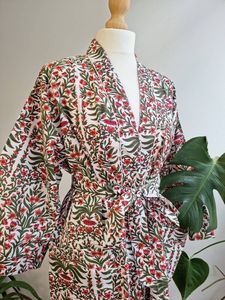 Algodón puro Pastel Blanco Verde Floral Impreso Kimono Coverup Hasta el suelo Túnica Inocente Naturaleza Templo Diseño Vestido informal - Product Image 2