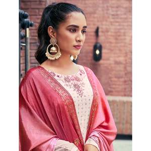 ชุดปาเลซซาลวาร์สำเร็จรูปสไตล์บอลลีวูดแบบปากีสถาน ผ้าจอร์เจตต์ปักลายสีเบจสวยงาม เหมาะสำหรับงานเทศกาลและชุดประจำชาติ - Product Image 1