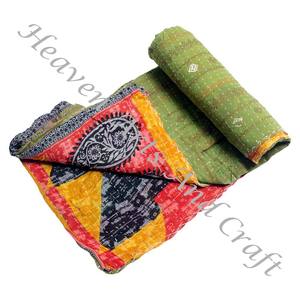 Vente chaude fait à la main Kantha couette or fournisseur GD2276 coton imprimé indien pour hôtel et usage domestique en gros - Product Image 2