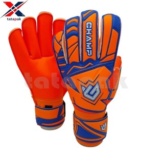 High Quality Customized Leather Outdoor Goalkeeper Gloves Unisex Adult Waterproof Adjustable Wrist <b>Strap</b> Custom Logo and Design - Product Image 1