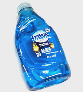 Detergente Líquido para Platos Dawn, 3.8 Litros, Aroma Regular, Paquete de 4, para Uso en Servicios de Alimentación e Institucional - Product Image 2