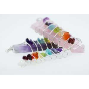 Losa cónica envuelta en alambre con piedras de Chakra - Product Image 2