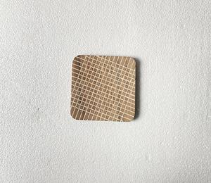 Posavasos de madera maciza de diseño moderno, posavasos decorativos de estilo japonés con aislamiento térmico, alfombrillas de forma personalizada, posavasos de madera de Acacia Natural - Product Image 6