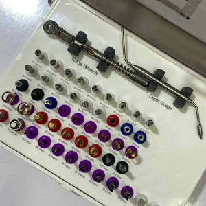 Kit de expansor de hueso para implantes dentales, venta al por mayor, tornillos de elevación sinusal, instrumentos de sierra y trinquete, Kit de cirugía alemana, odontología quirúrgica - Product Image 3