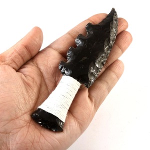 Couteau Athame Noir en Obsidienne Pierre Précieuse Lame Fantastique de Qualité Supérieure Sculpté à la Main Toucher Réel Cranté Cadeau Wicca 5-6 Pouces - Product Image 2